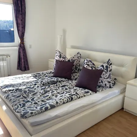 Wolna Lägenhet Zubrzyca Gorna